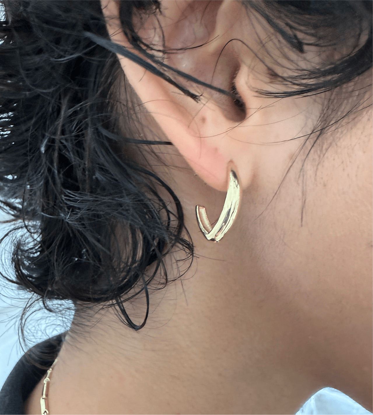 Jennifer Zeuner Bo 3/4" Hoops