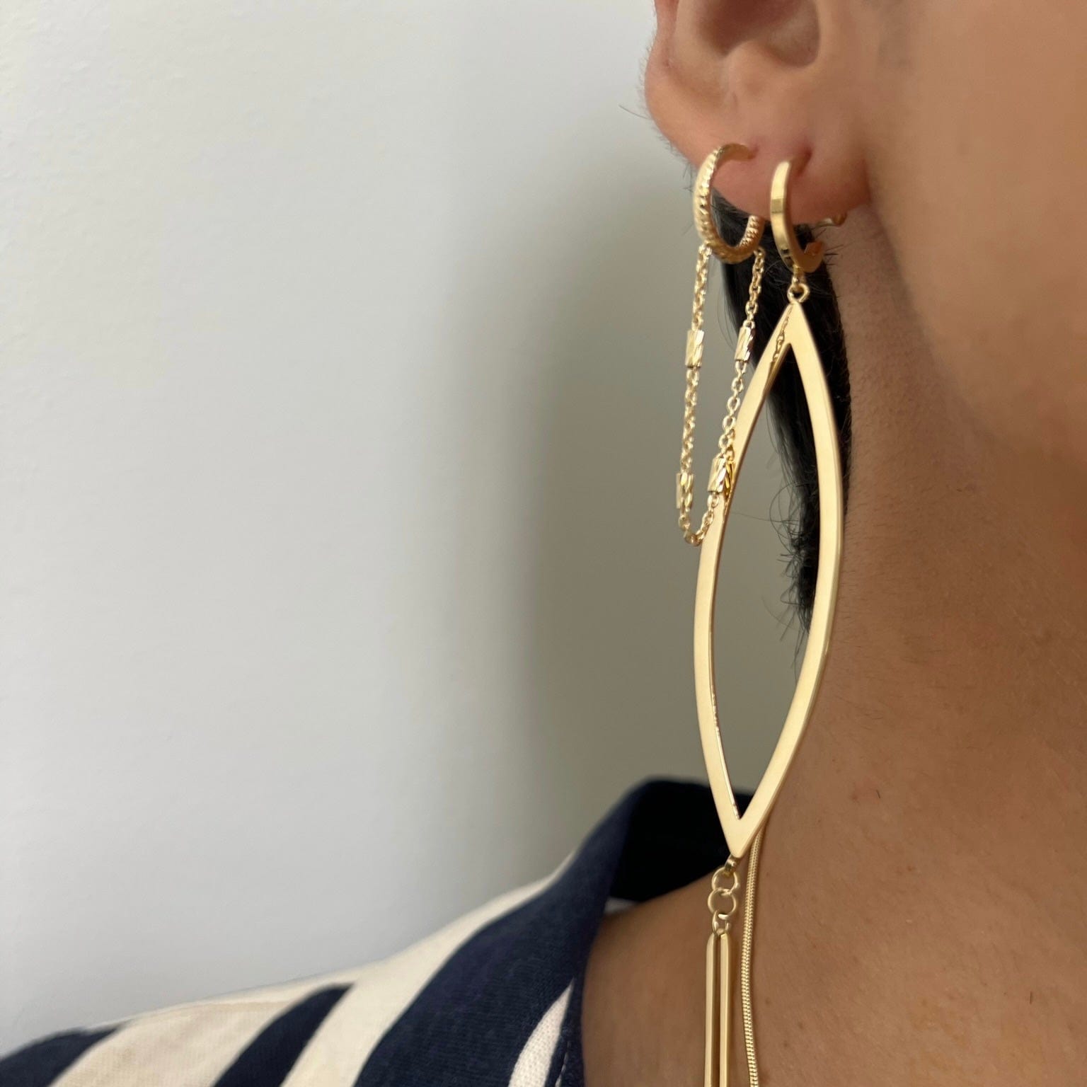 Jennifer Zeuner Jewelry Helmut Earrings