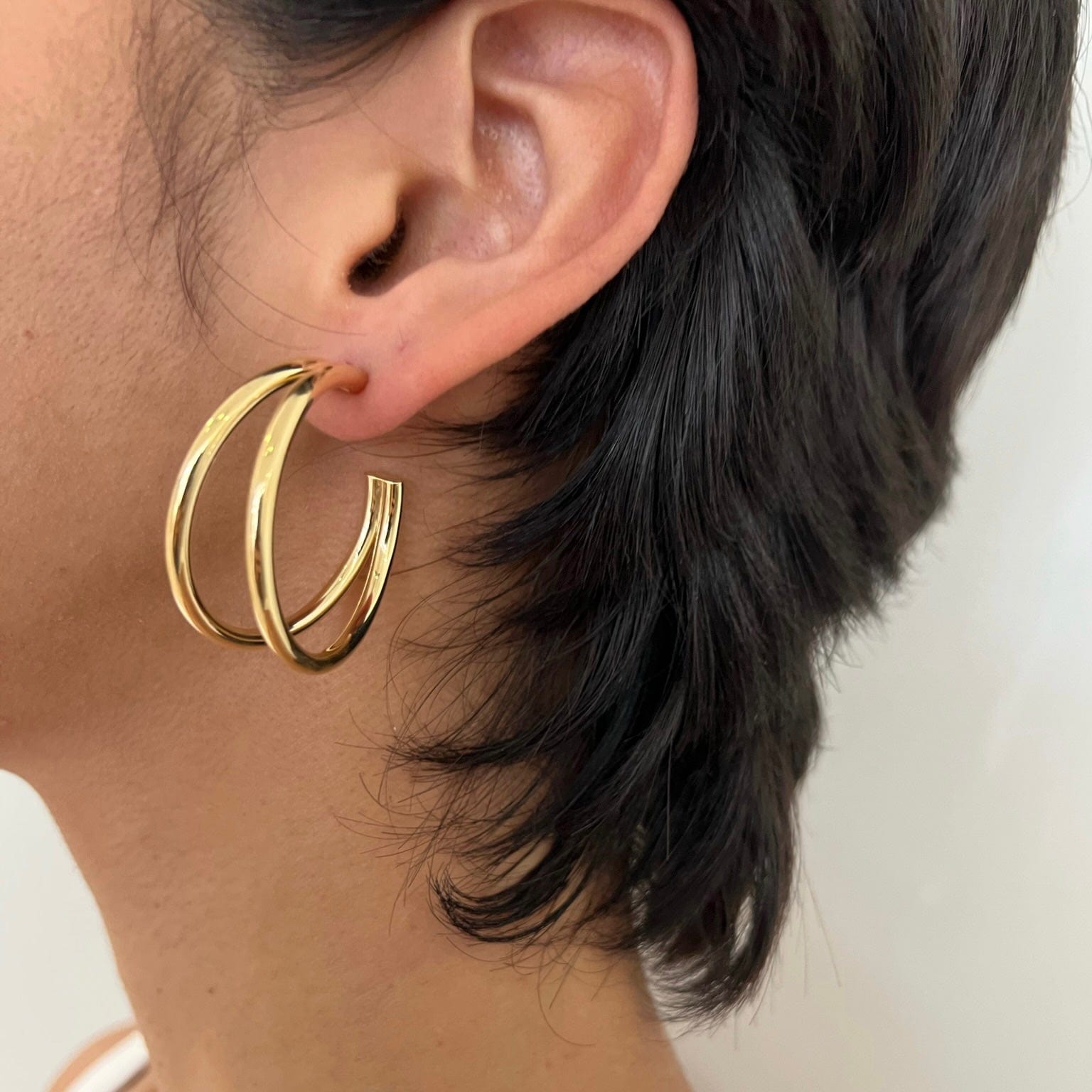 Jennifer Zeuner Jewelry Calista 1.5" Hoops