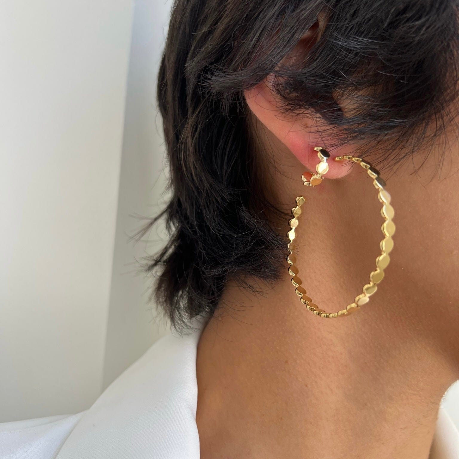 Jennifer Zeuner Jewelry Margaux 1/2" Hoops 18k yellow gold plated silver