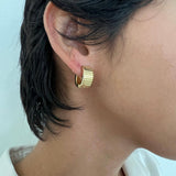 Jennifer Zeuner Jewelry Seraya 3/4" Huggies